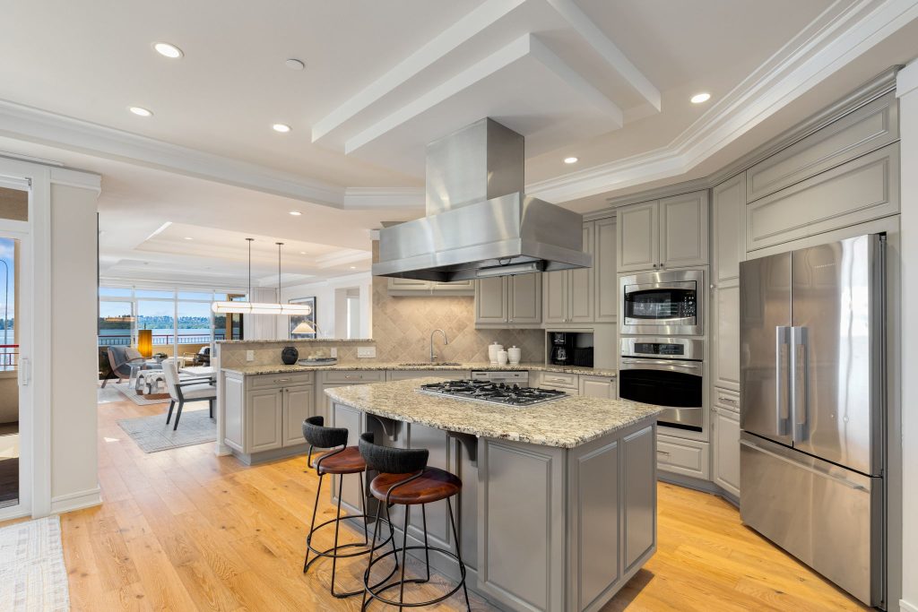 528 Lake St S Unit 101, Kirkland WA_0020
