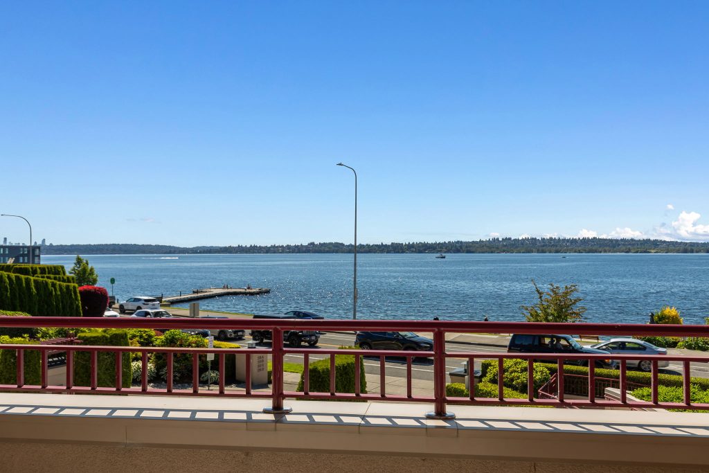 528 Lake St S Unit 101, Kirkland WA_0045