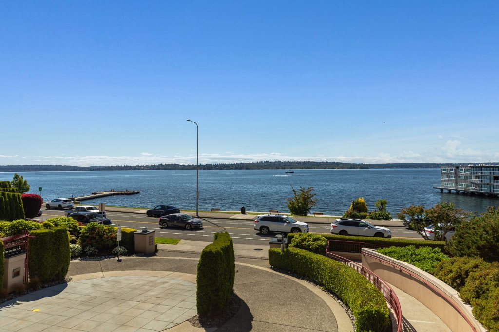 528 Lake St S Unit 101, Kirkland WA_0046