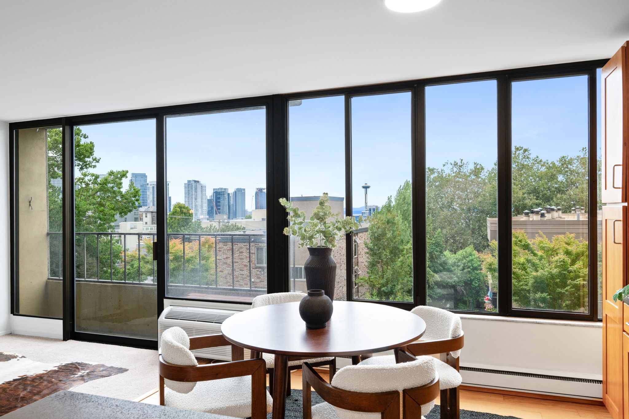 601 Belmont Ave E b2_0020